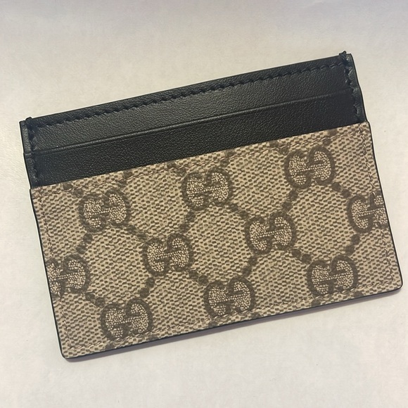 Gucci Handbags - NWOT Authentic GUCCI CARD HOLDER GG design brown/black
